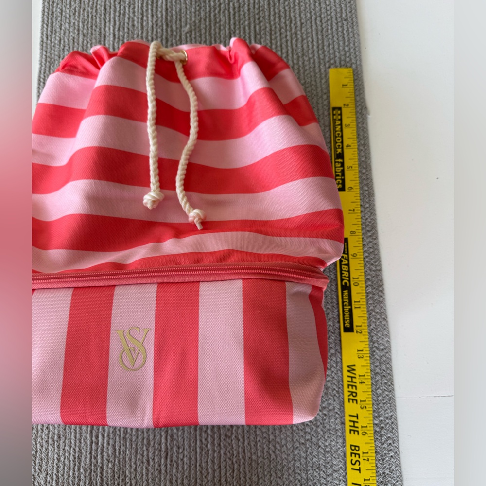 Victoria’s Secret Pink Coral Striped Drawstring Cooler Backpack NEW - Picture 5 of 14